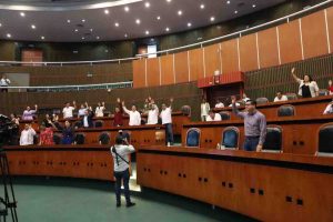 Valida el Congreso local las reformas de la presidenta con oposición de PRI, PAN y MC