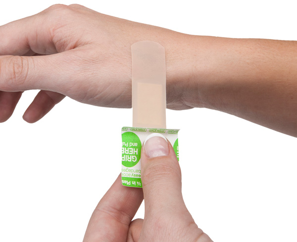 Easy Access Bandage Retail Box Plastic Assorted, Box/60 < Genuine First Aid #0095-3001 