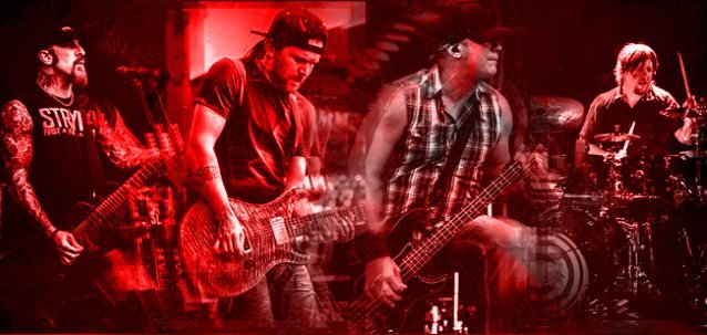 projected-band_2017_638 prohected-band
