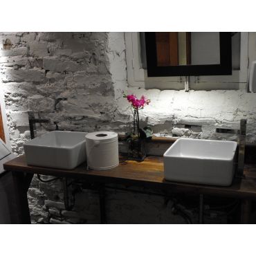 SINKS @ LE PETIT CASTOR, TORONTO