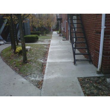 New Concrete Sidewalk