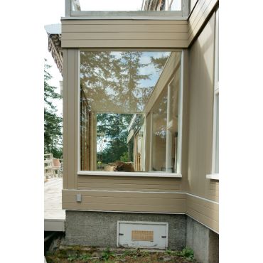 Invisible UV protection