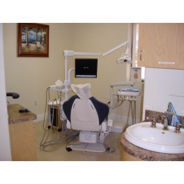 Liberty Square Dental Group PROFILE.logo