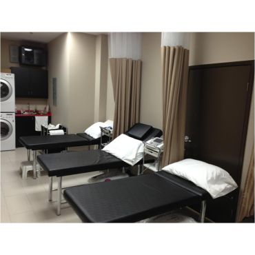 Treatment room at Activa Clinics Toronto East