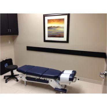 Therapy session at Activa Clinics Toronto East