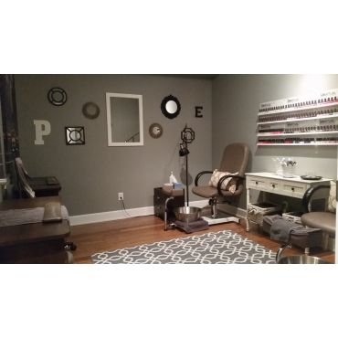 Manicure & Pedicure Room