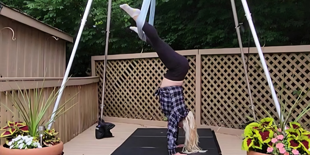 Turkey Burn: Aerial Hammock Stretch & Tone