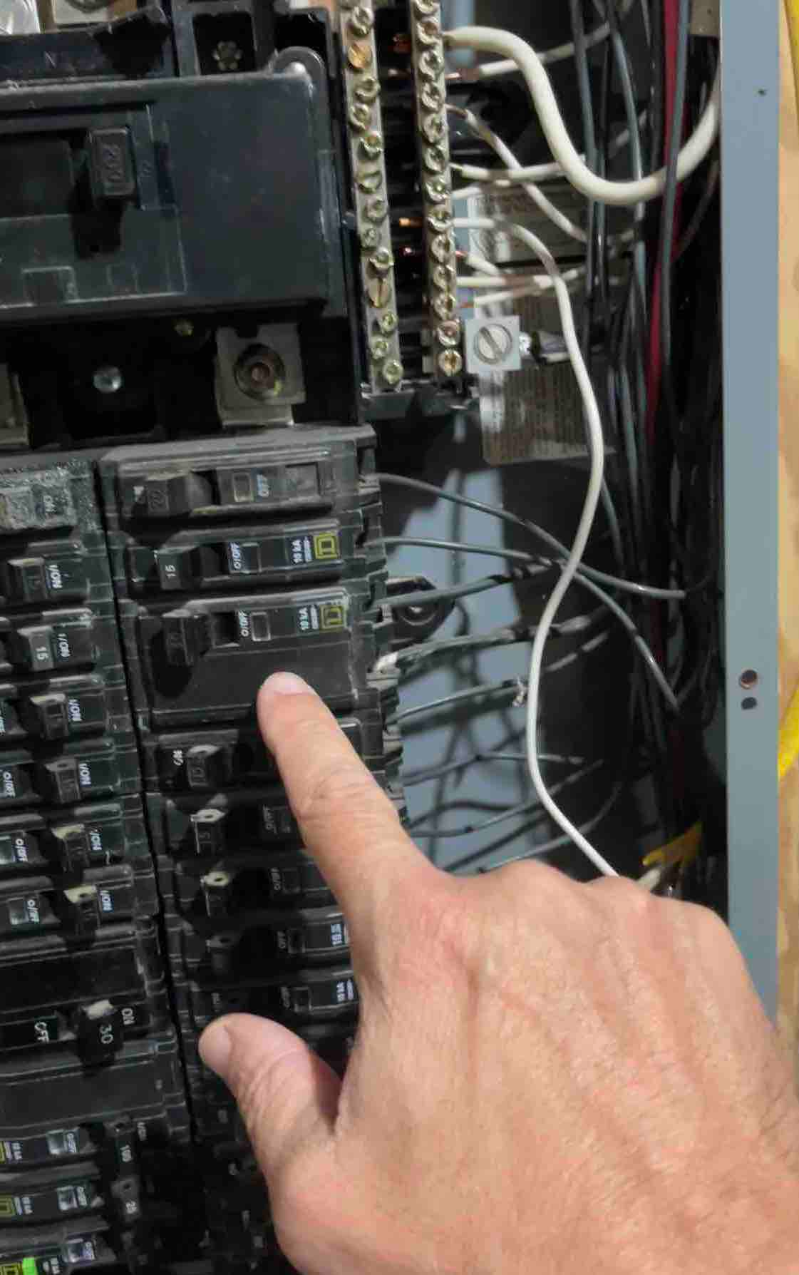 Inspecting Oversized "AC" Breakers on Small-Gauge Wires - InterNACHI®