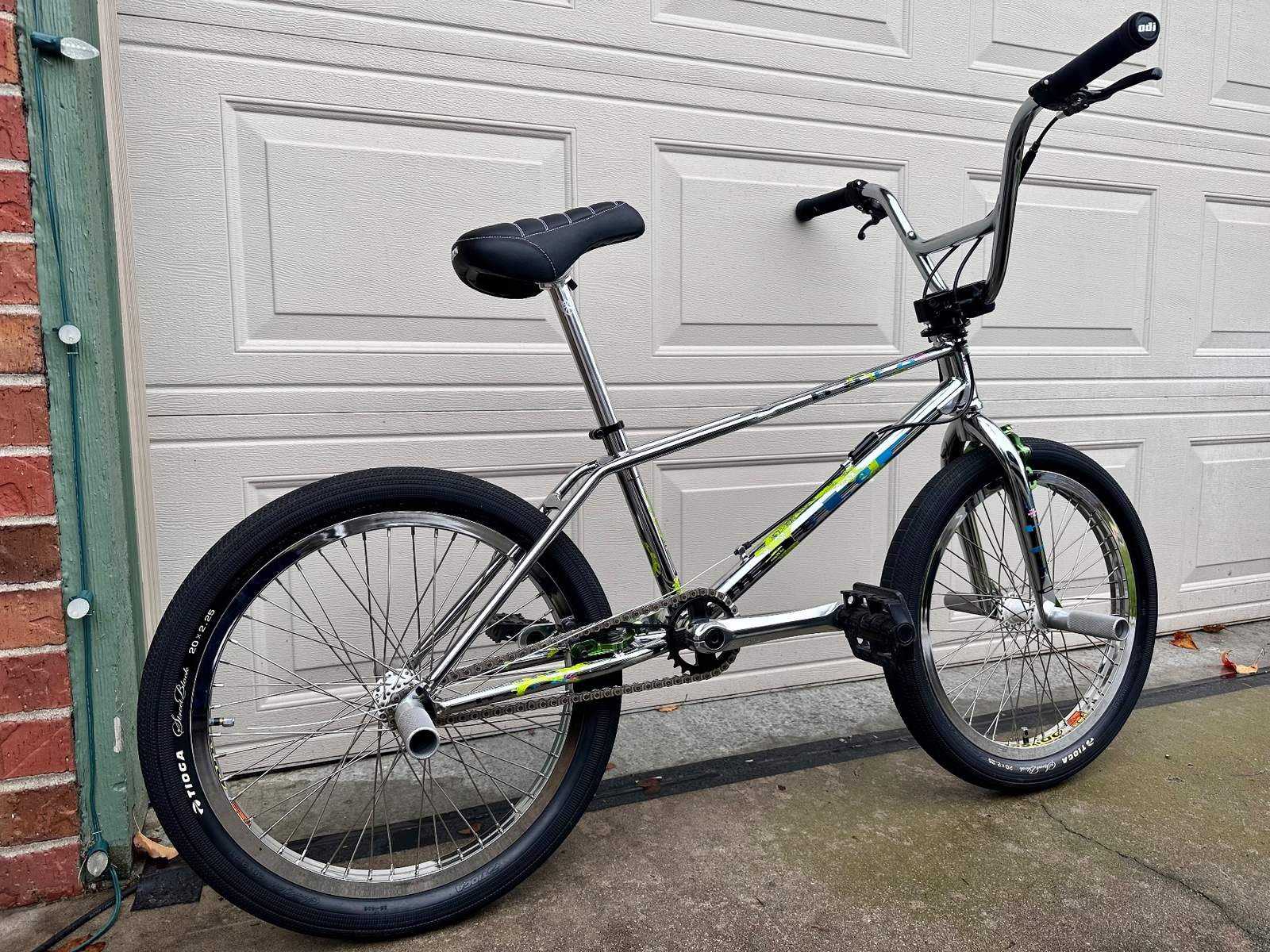 Lineage Ground Master Frameset