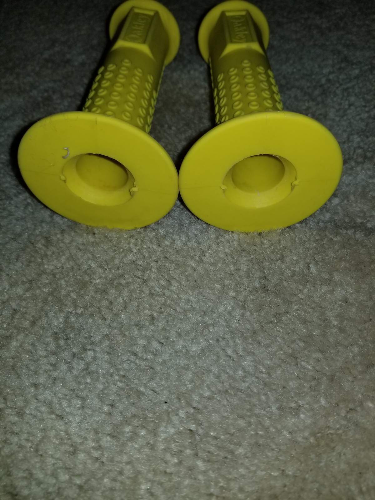 oakley handlebar grips