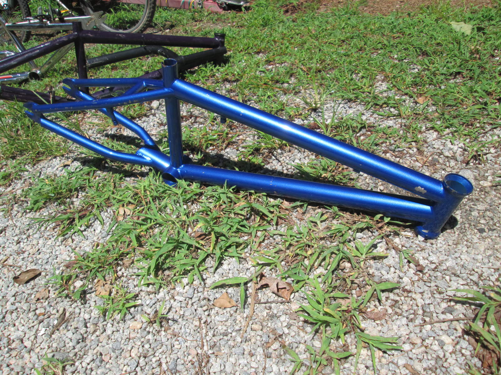 CALLING ALL BMXperts! Please help identify this frame