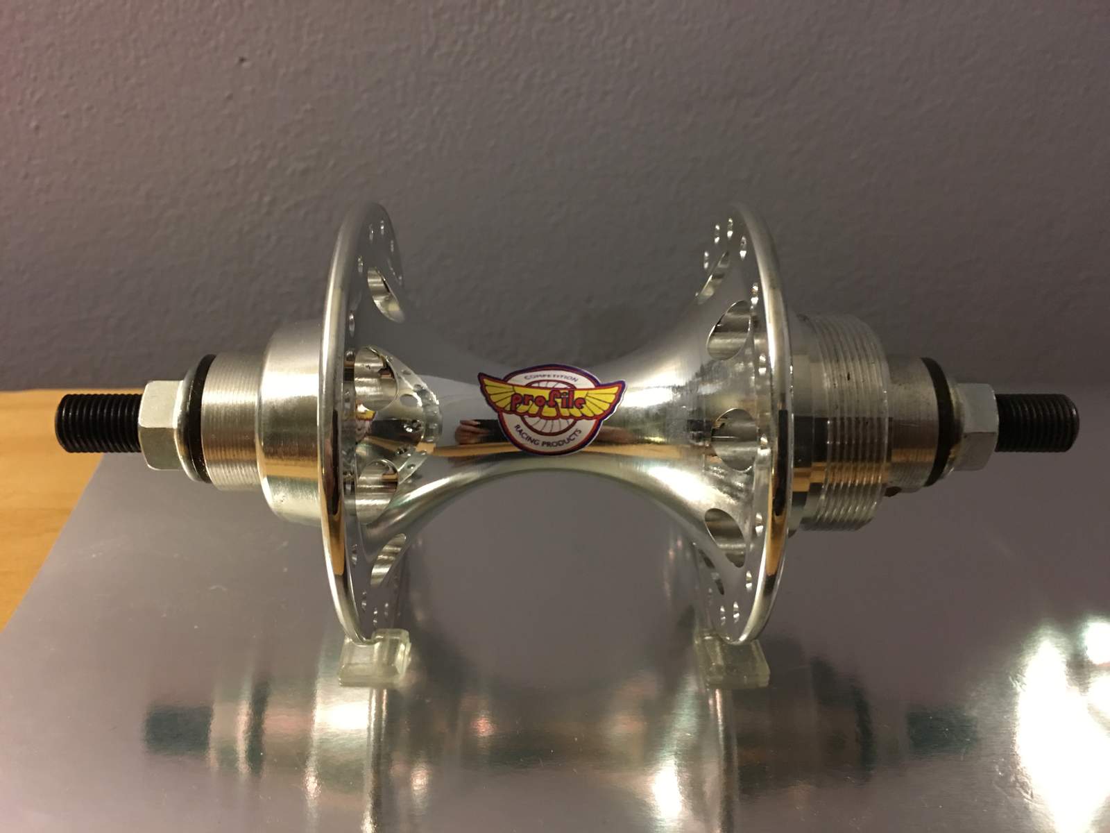 RETRO Hubs Close Look TNT 1st Gen Revolvers & Profile Gyro Lite II's