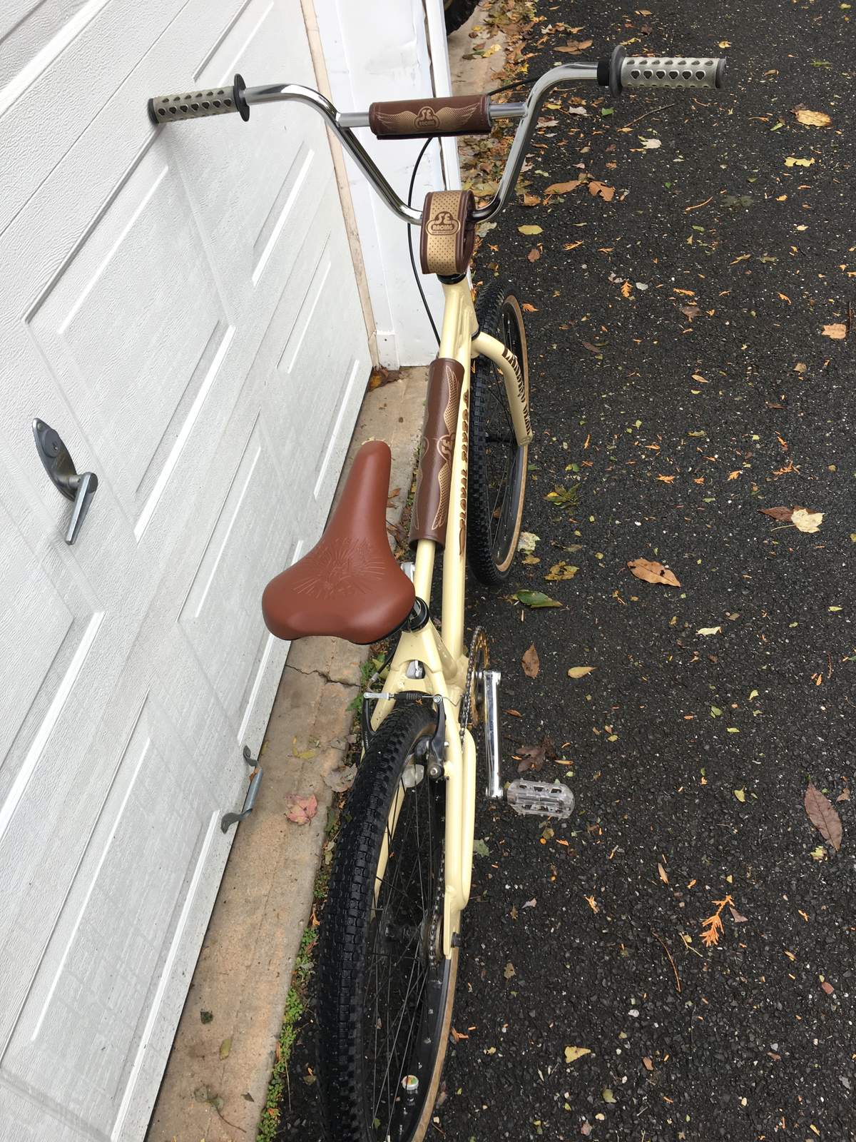 Comfortable seats that look the Old School part?? Forums