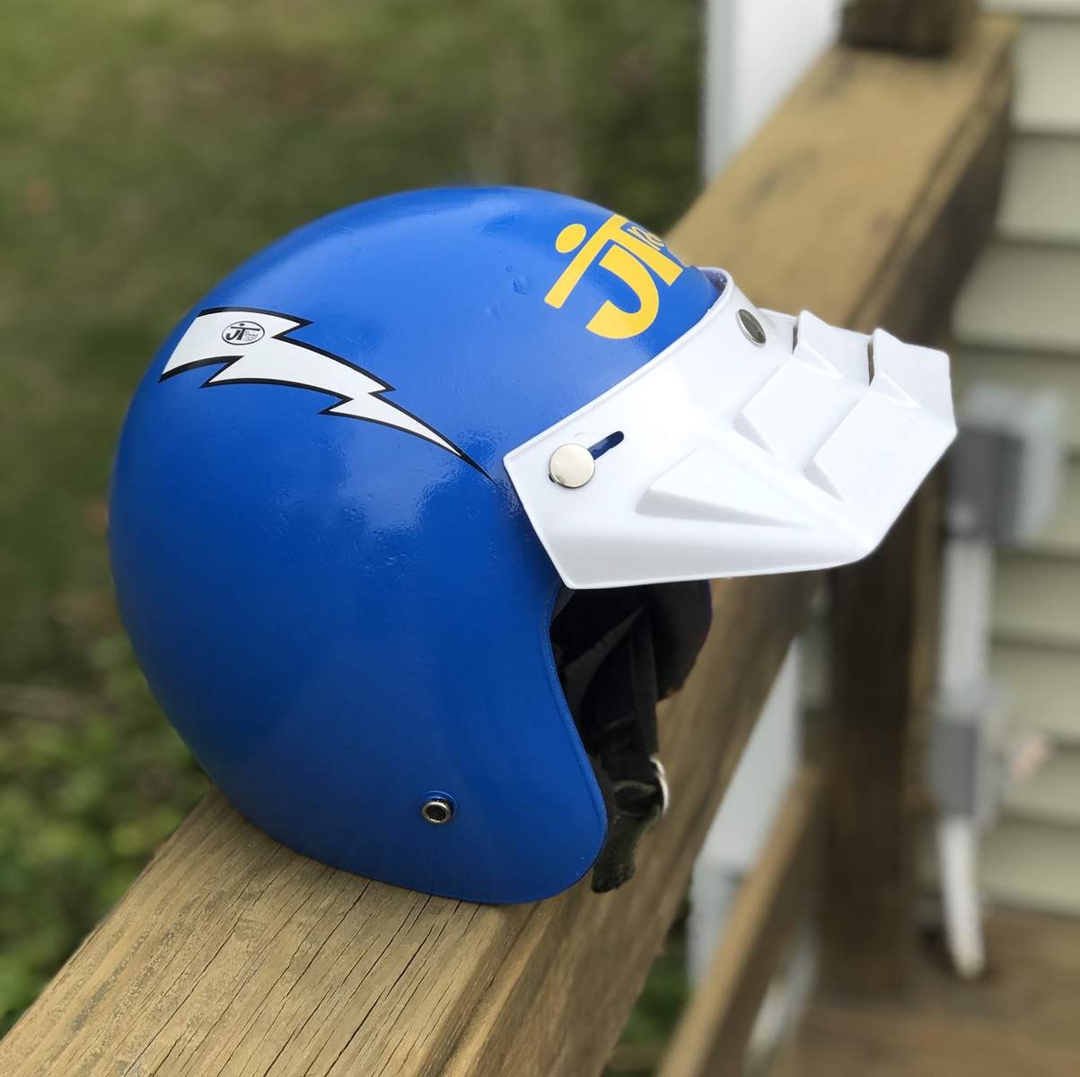 Let’s see your custom old school helmets Forums