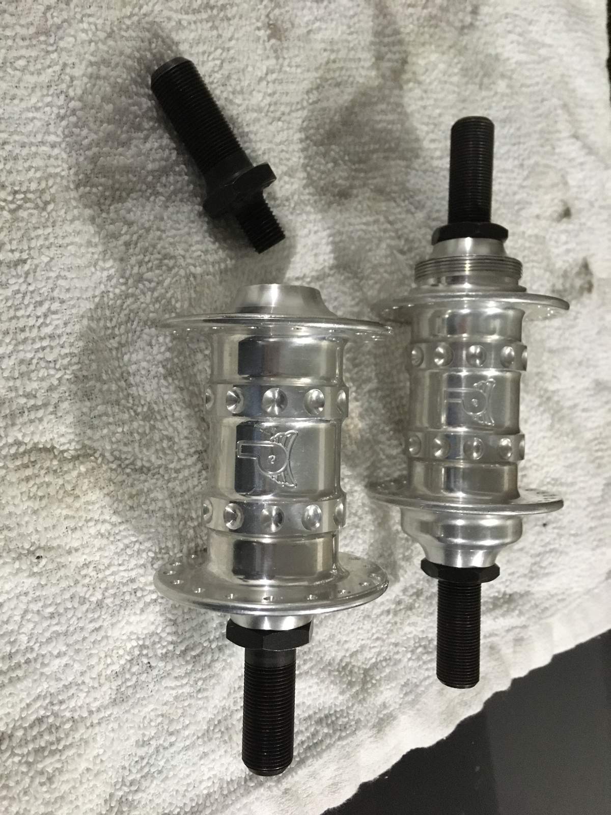 ?? profile ss type front hub ?? through axle or axle studs only ?? Forums
