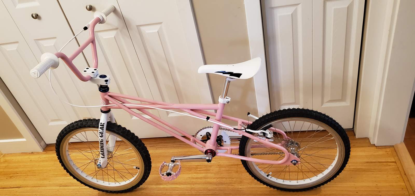 Think PINK!! Pink bmx bikes might need one of these! - BMXmuseum.com Forums