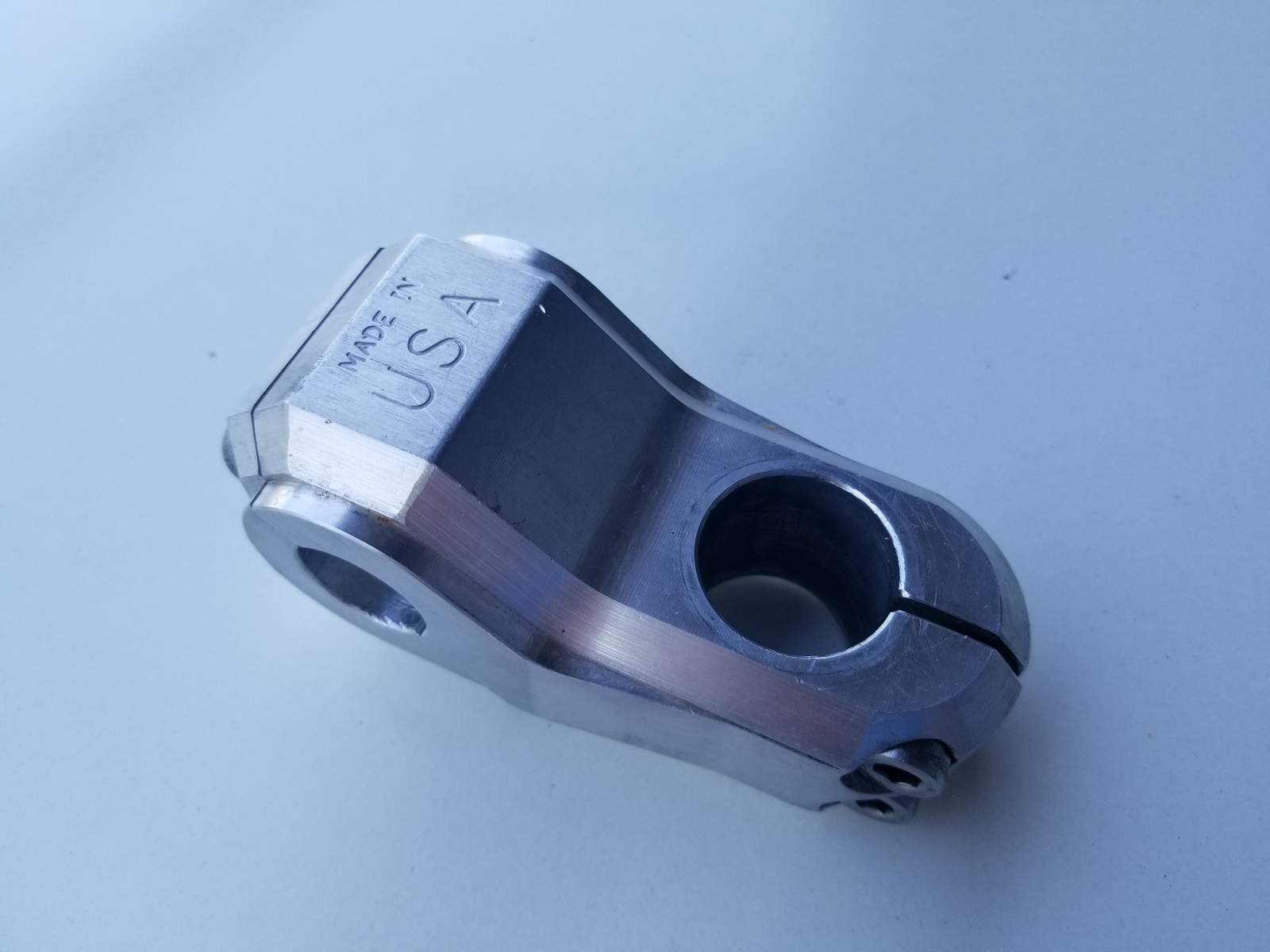 black cannondale road bike