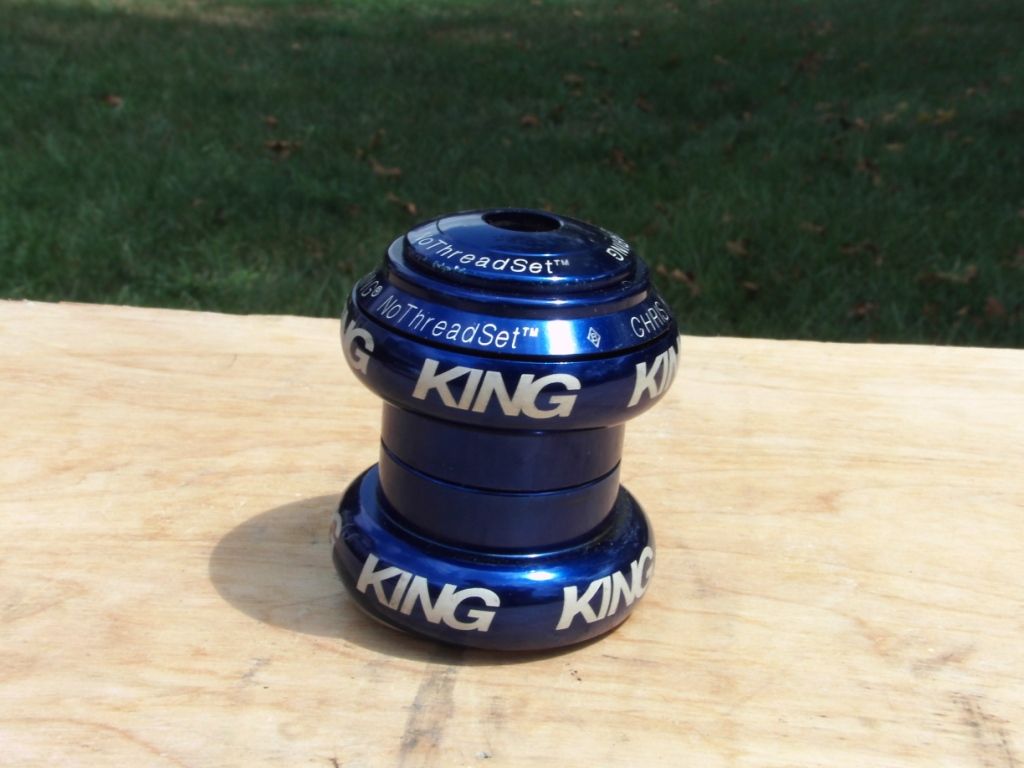 BMXmuseum.com For Sale / Chris King Headset - Navy Blue - 1-1/8
