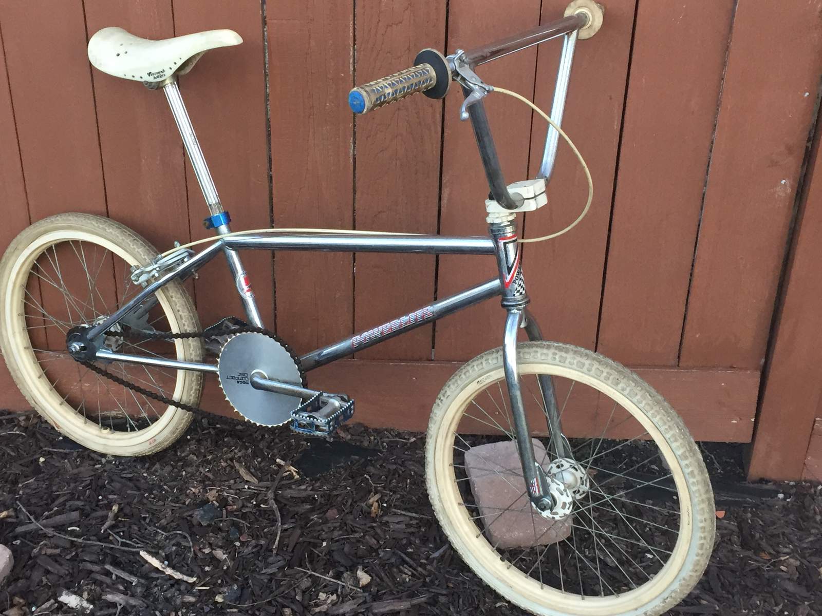 Pignon BMX GT 44T Diamanté Aluminium Noir - Old School Mid School