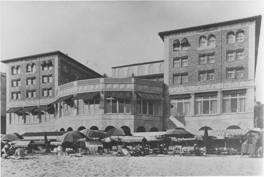A Luxury Santa Monica Beachfront Hotel | Hotel Casa del Mar