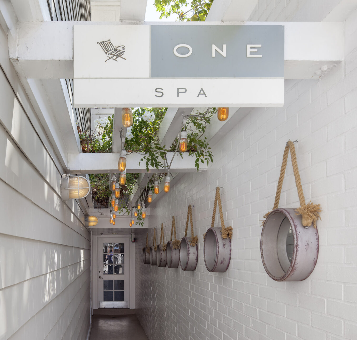 the hallway into the ONESpa