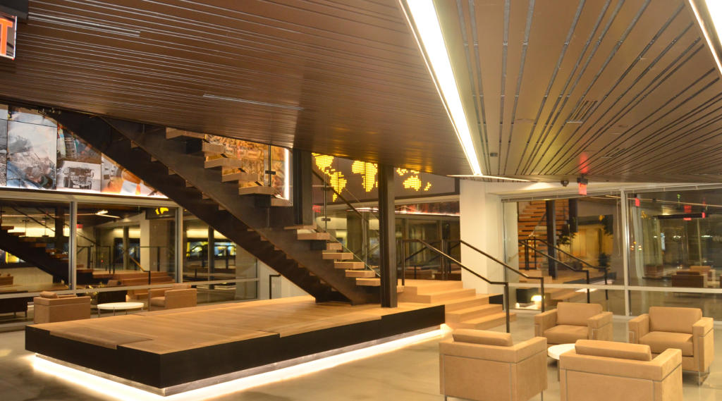 Caterpillar World Headquarters Performance Contracting Inc.