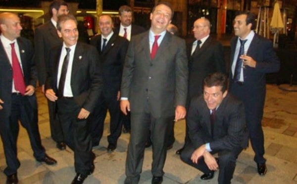 Cabral desfaz amizade com Eike Batista no Facebook