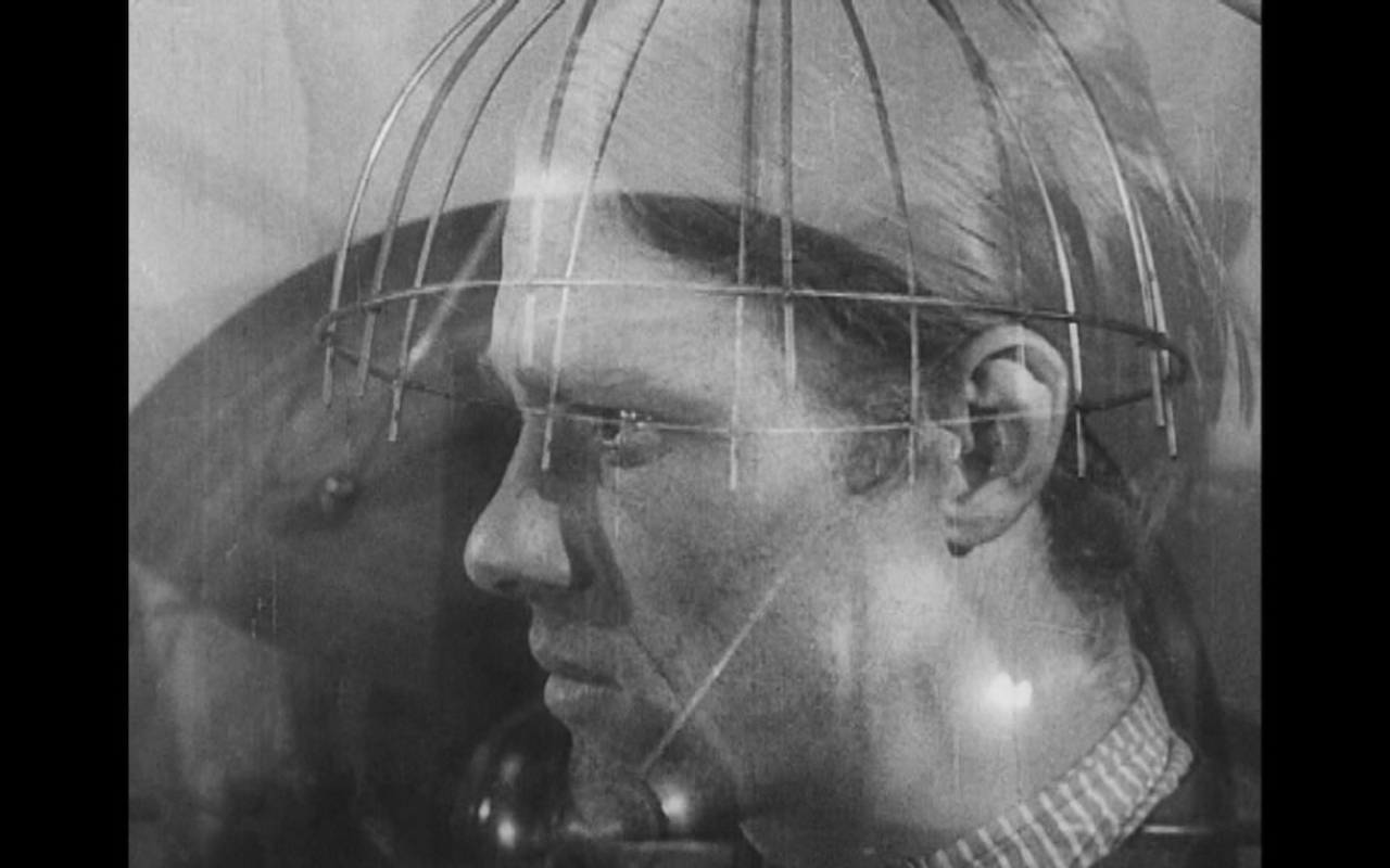 É Tudo Verdade – No centenário das revoluções (I)