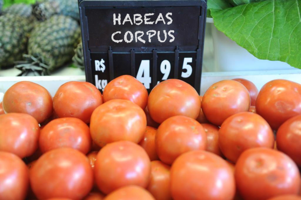 Quilo do Habeas Corpus despenca devido a superprodução causada por Gilmar Mendes