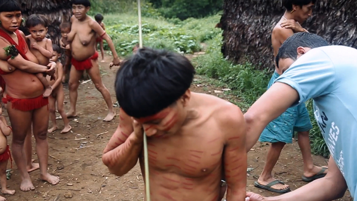 Como Fotografei os Yanomami – transgredindo interdições