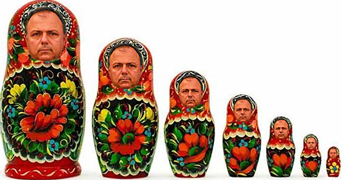 Sem demitir Pazuello, Bolsonaro inaugura a posição de interino do interino