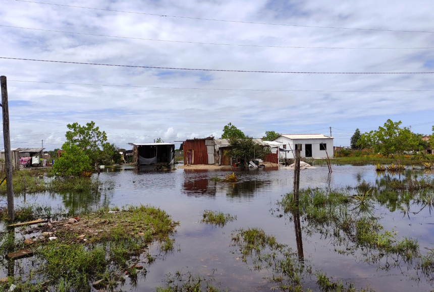 Enchente, indiferença e mobilização