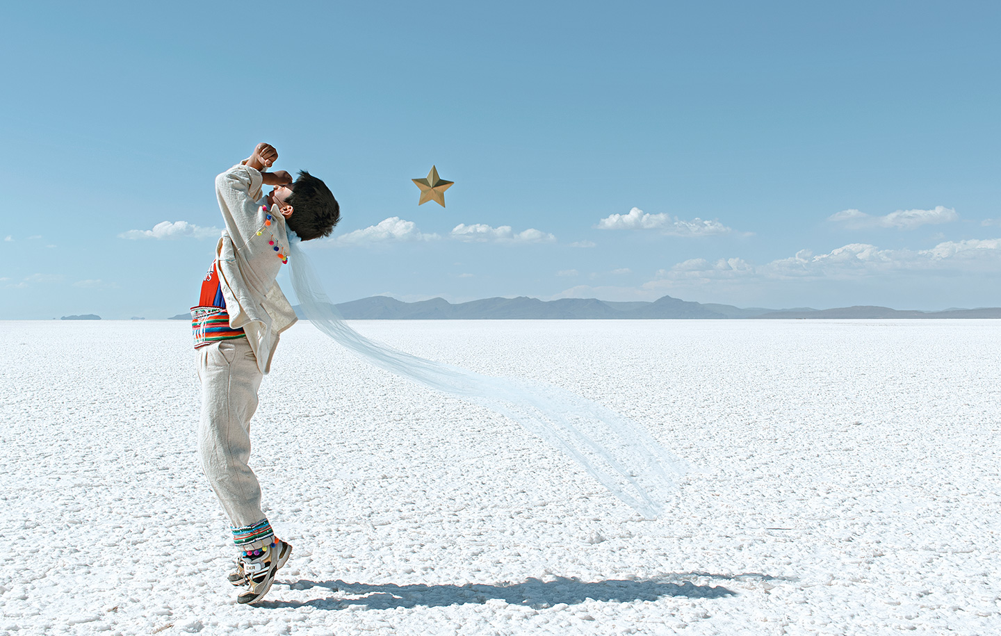 No Salar de Uyuni, deserto de sal na Bolívia, o Pequeno Príncipe parte para seu asteroide