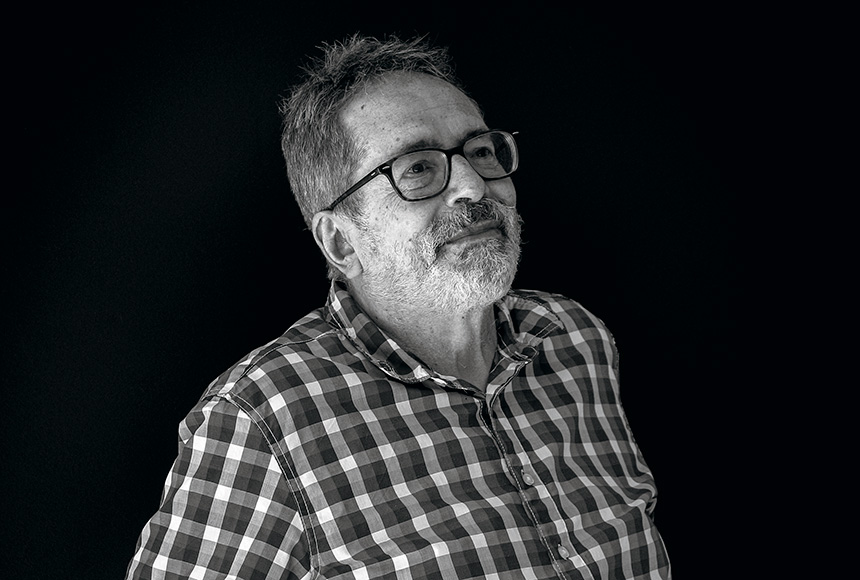 “Na Argentina, é tudo grátis”, diz César Aira