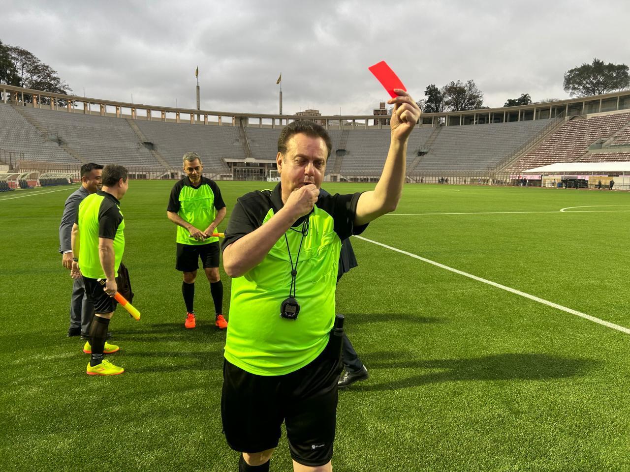 Jogo apitado por Kassab termina em vitória dos dois times; entenda