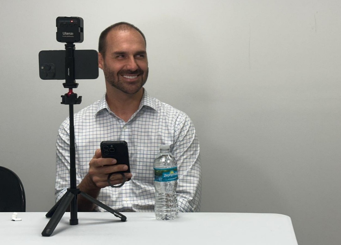 “No Brasil, não tenho nada”