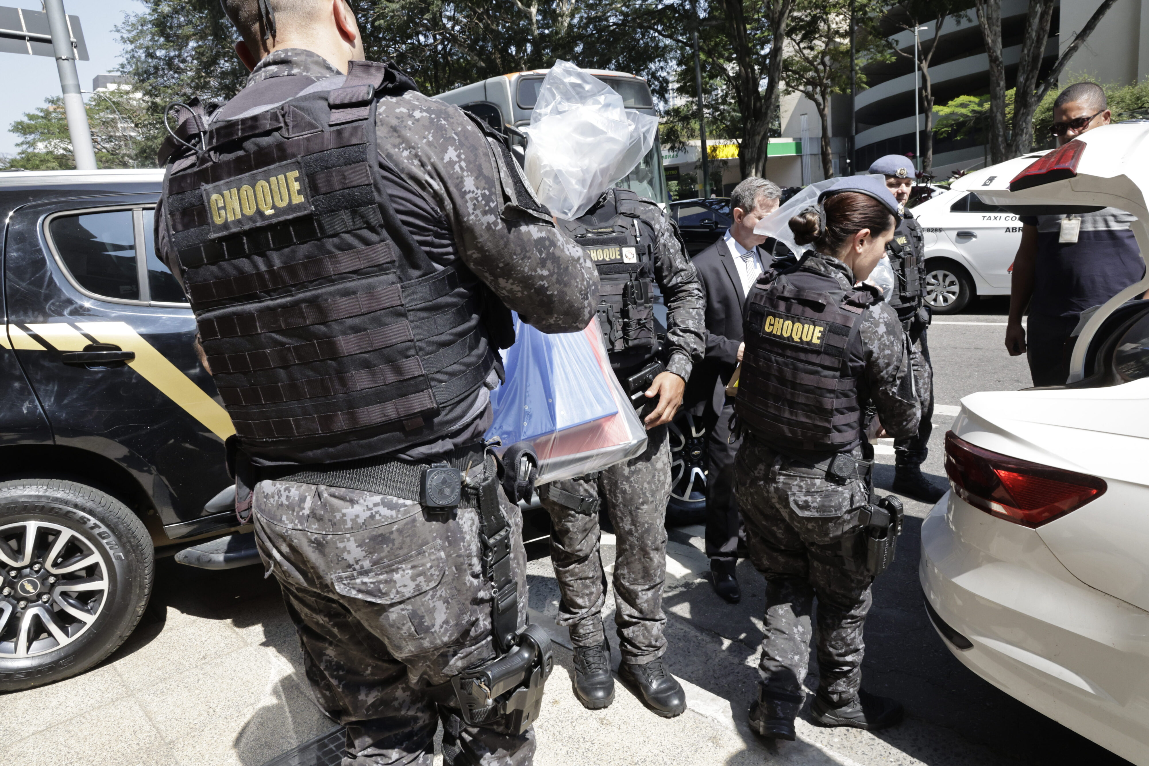Um presente para o Centrão