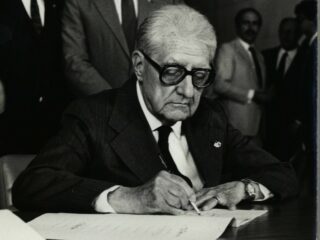 Nos arquivos do coração sensível