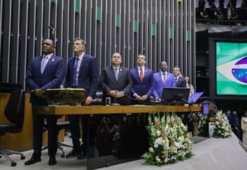 Vinde a mim os helicópteros