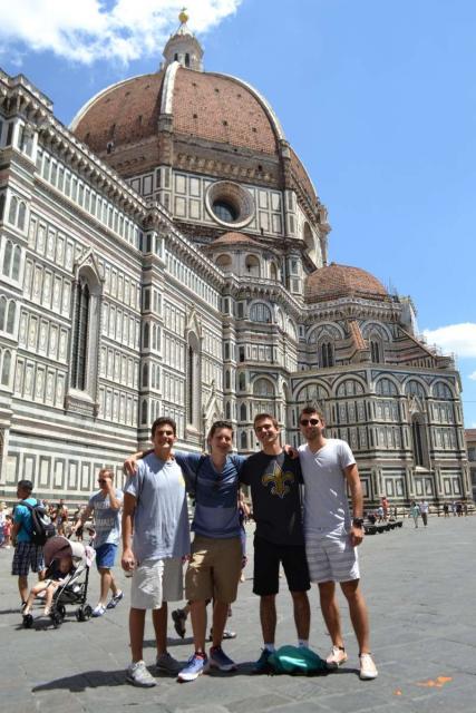 Students discover Florence on their summer teen tour to Italy.