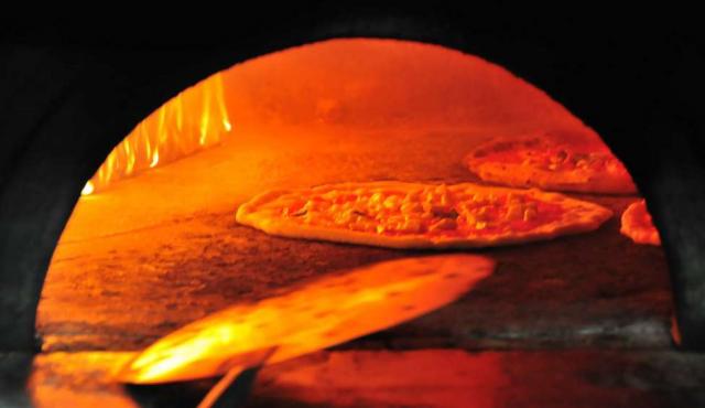 Fresh, authentic pizza enjoyed in the birthplace of pizza, Naples, on our summer teen tour to Italy.