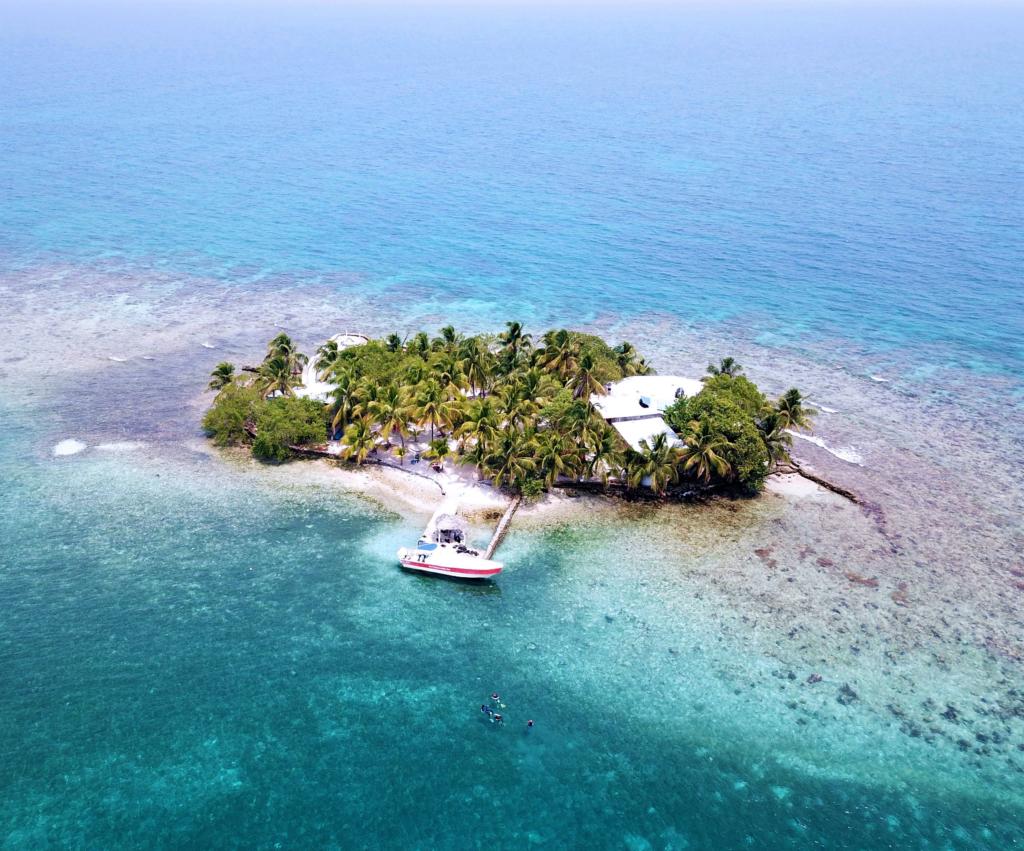 ReefCI Island in Belize