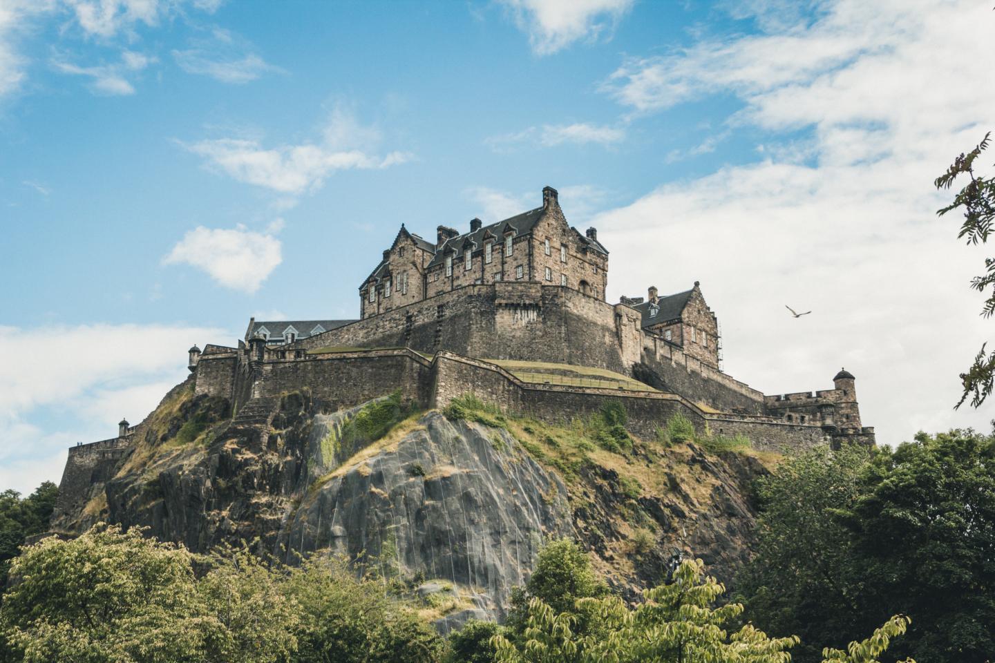 High school teens explore Edinburgh in Scotland!