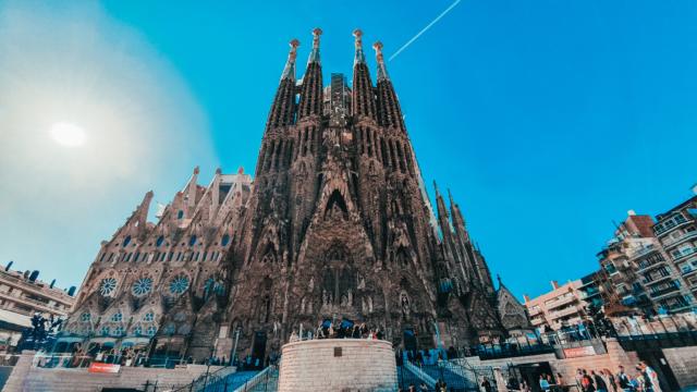 Teens discover the beauty of Barcelona