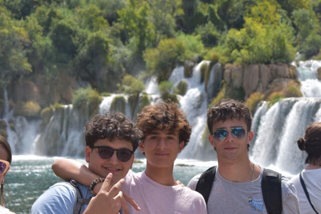 8f25ad43-0986-5899-80c6-44ebe721ad06