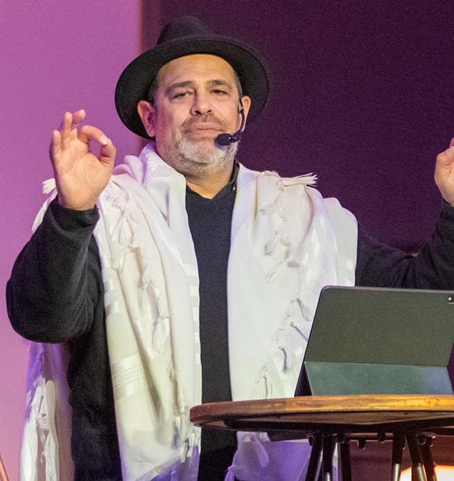 Experience Rosh Hashanah and the Spiritual Meaning of the Year with