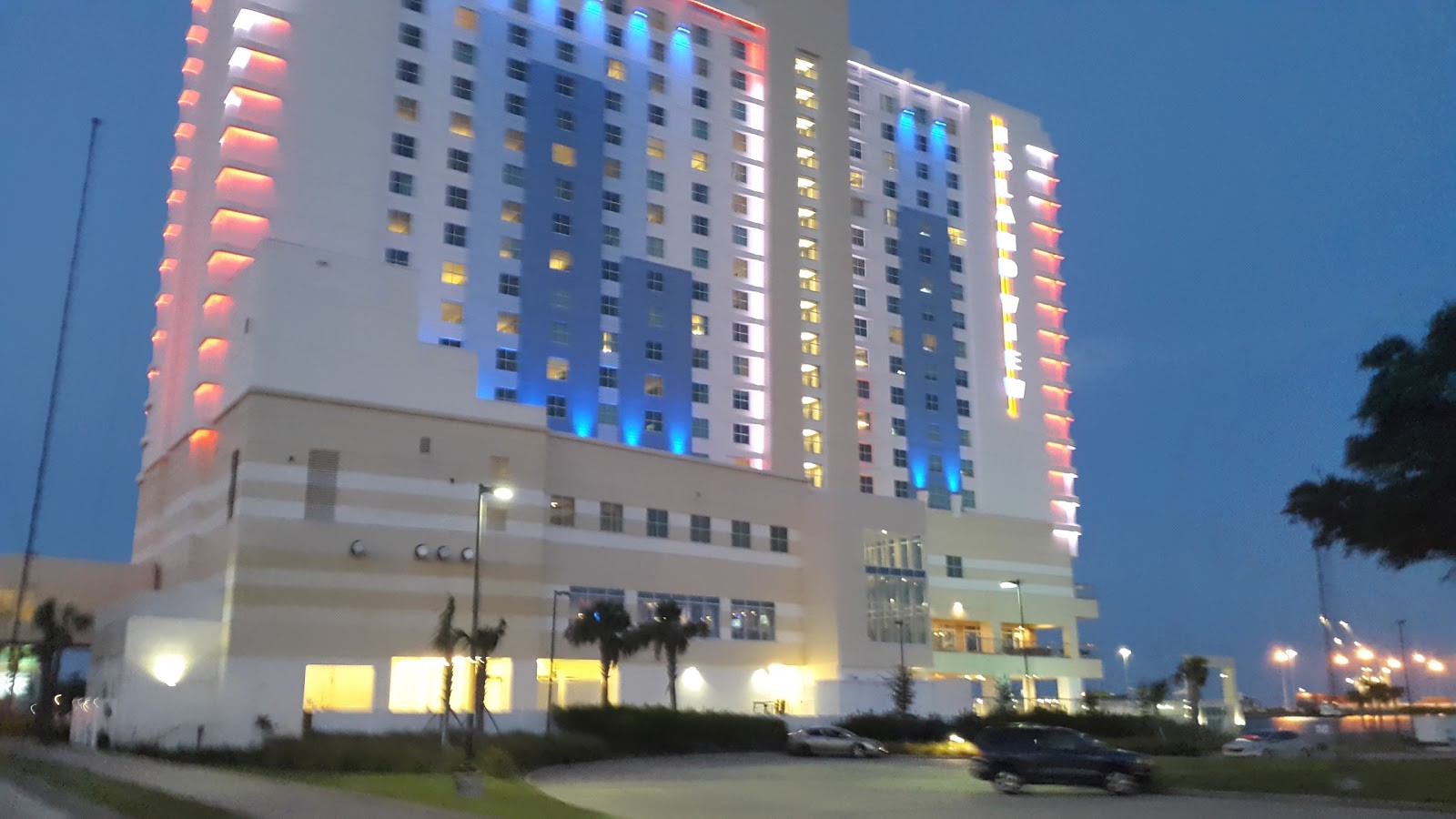 Reviews for Beach Blvd Steamer At Island View Casino Resort, Mississippi