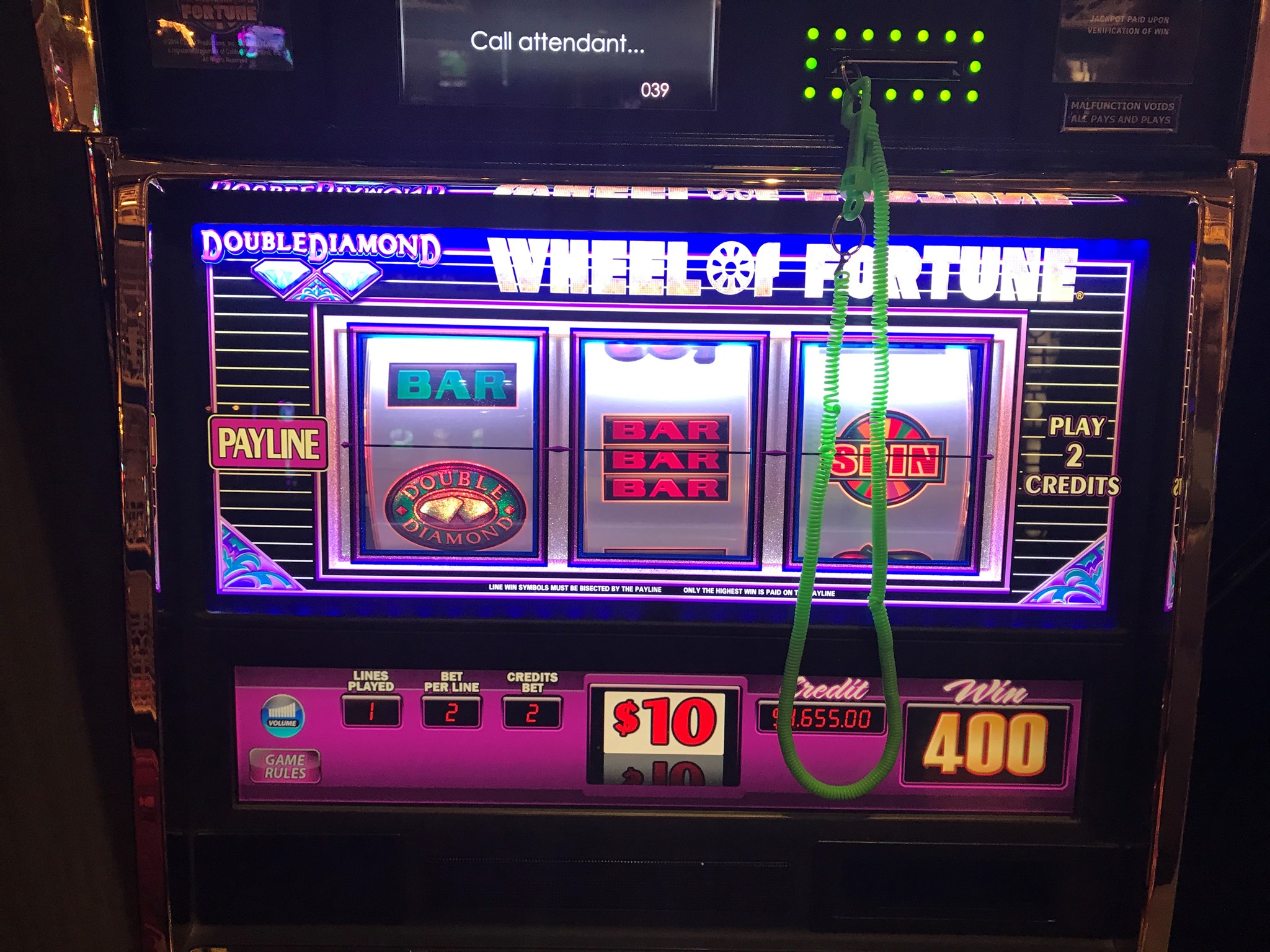 Wheel Of FortuneClassic Slot Machine by IGT
