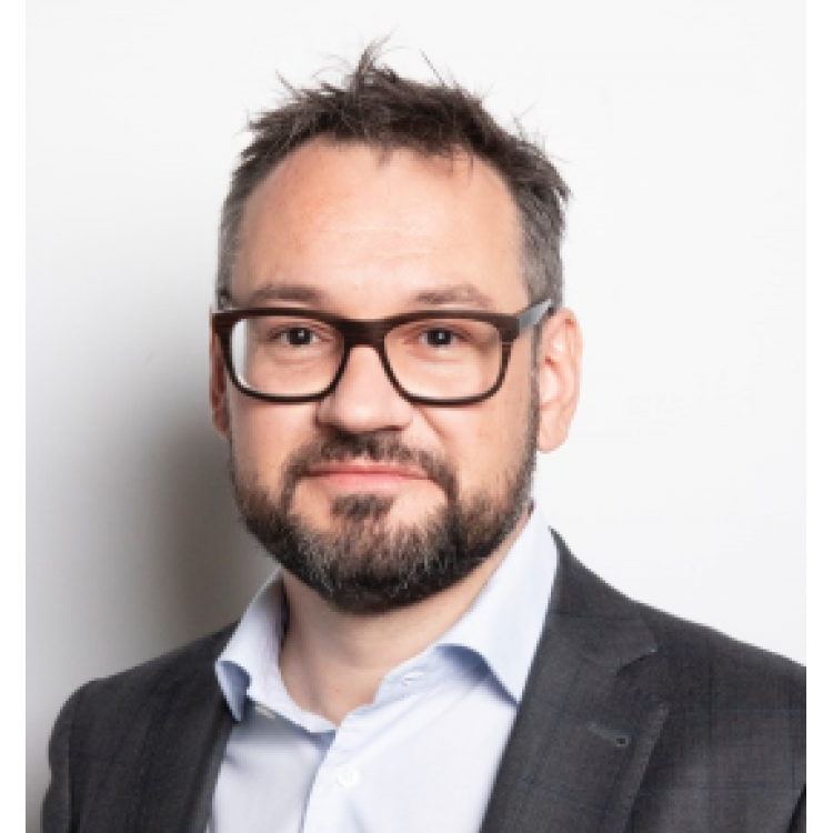 Marc Sniukas Speaker image