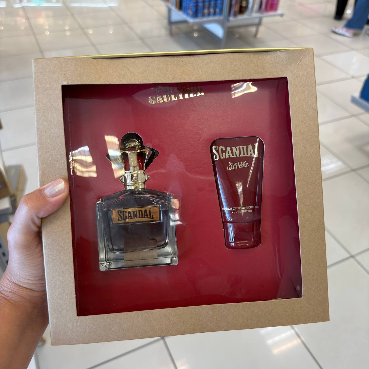 SCANDAL EDT 100ml 550393